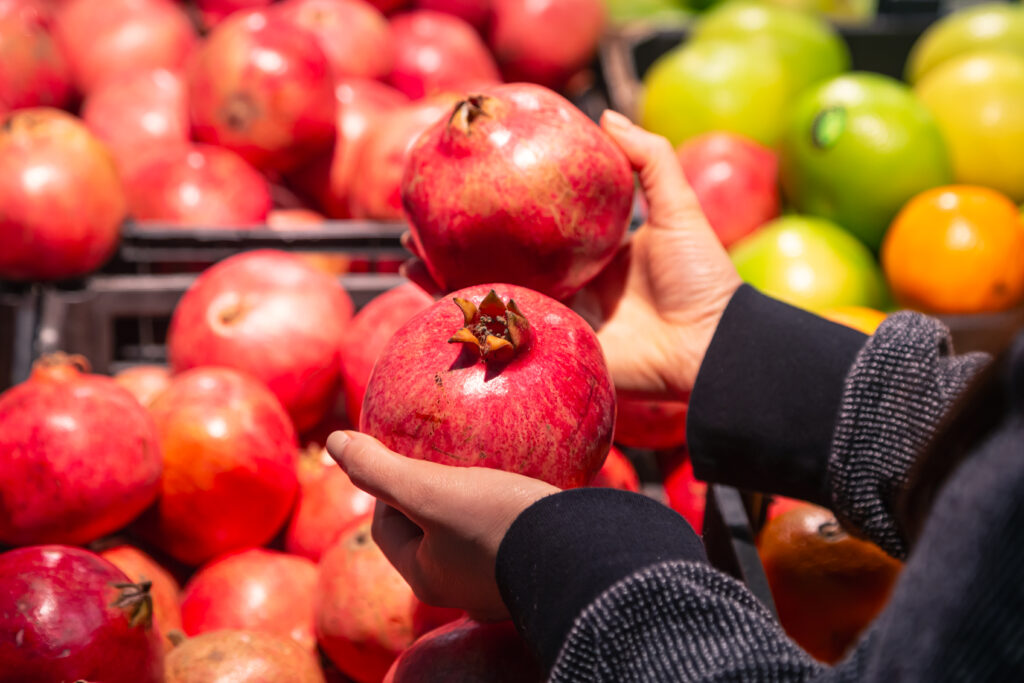 To Which Countries Does India Export Apple Fruit?